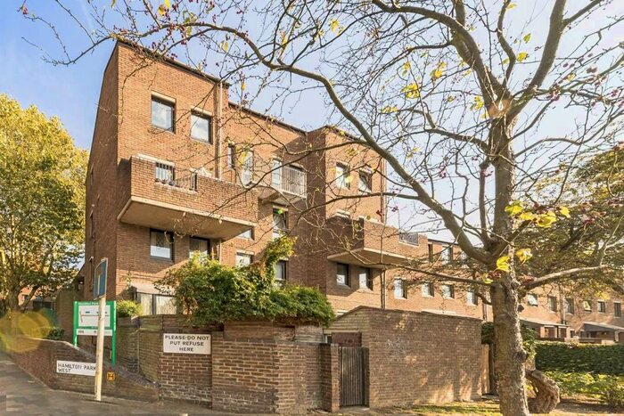 3 Bedroom Flat To Rent In Westerdale Court, London, N5