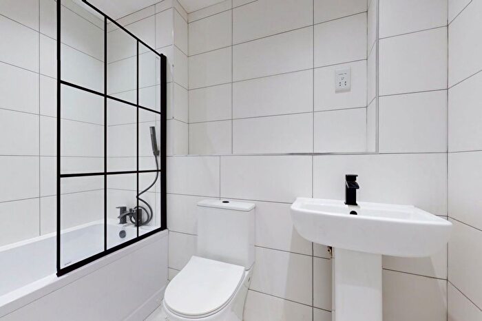 2 Bedroom Flat To Rent In Smithdown Road, Liverpool, L15