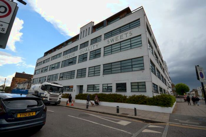 2 Bedroom Flat To Rent In Bridgepoint Lofts, Shaftesbury Road, London, E7