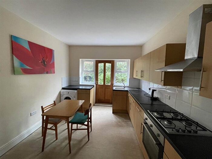 4 Bedroom End Of Terrace House To Rent In Warrington Road, Crookesmoor, S10