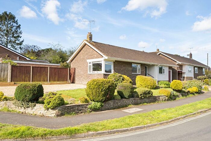3 Bedroom Bungalow For Sale In Cedar Crescent, North Baddesley, Southampton, SO52