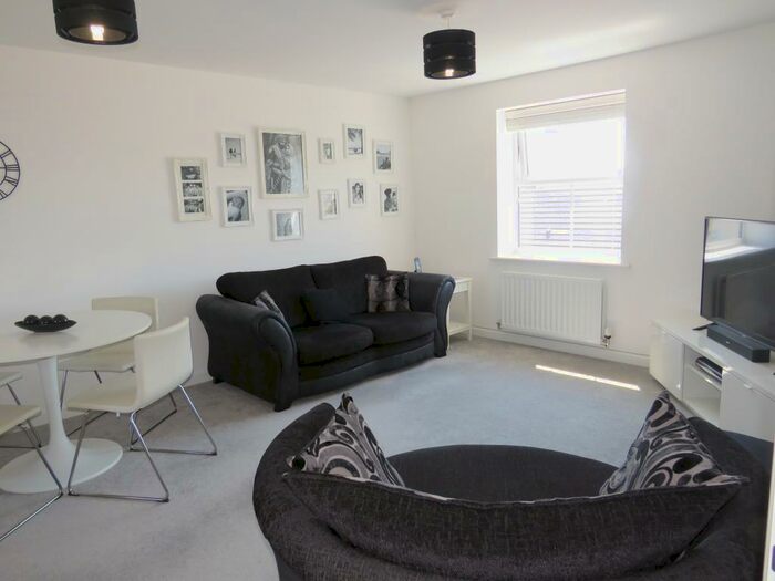 2 Bedroom Flat To Rent In Oak Leaze, Patchway, Bristol, BS34