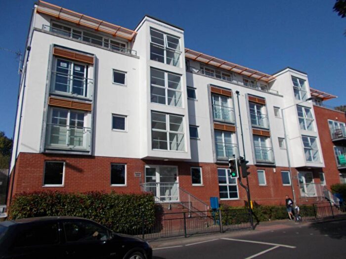 2 Bedroom Flat To Rent In Honiton Road, Southend On Sea, SS1