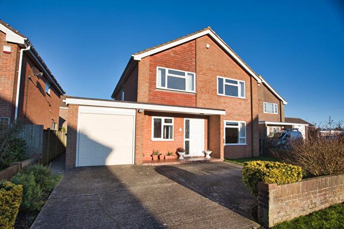 4 Bedroom Detached House For Sale In Lancaster Avenue, Folkestone, CT18