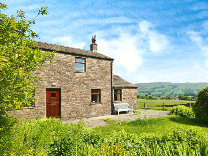 2 Bedroom Semi-Detached House For Sale In Gayle, Hawes, DL8