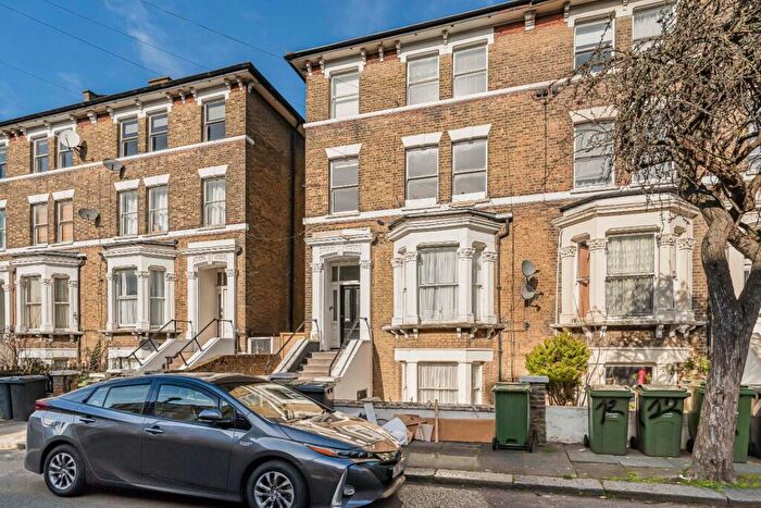 1 Bedroom Flat To Rent In Penford Street, SE5