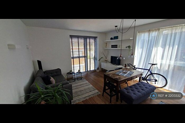 1 Bedroom Flat To Rent In Rosina Street, London, E9