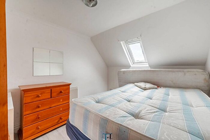 2 Bedroom Flat To Rent In Bridge Street, Pinner, HA5