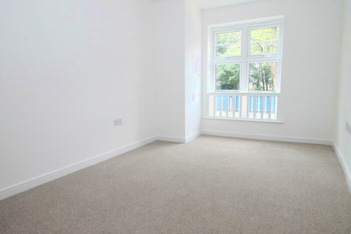 1 Bedroom Flat To Rent In Hyde House, Trinity Village, Bromley, BR2