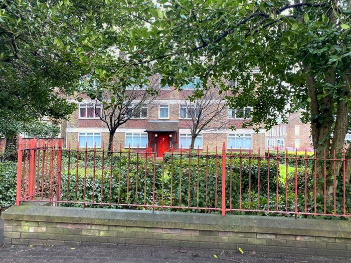 2 Bedroom Flat To Rent In Park Place East, Ashbrooke, Sunderland, SR2