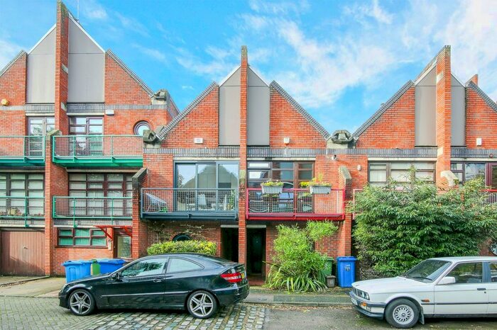 2 Bedroom Terraced House To Rent In Elephant Lane, London, SE16