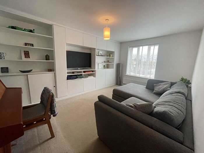 4 Bedroom Detached House For Sale In Arnold Rise, Biggleswade, SG18