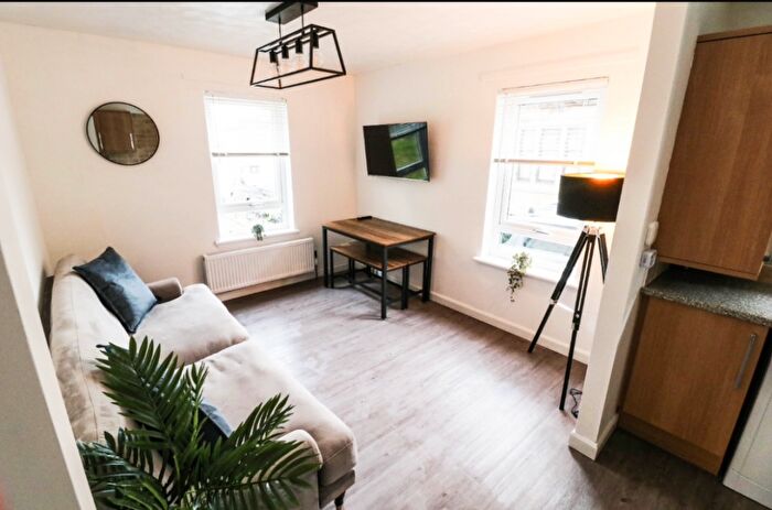 3 Bedroom Flat To Rent In Figgate Street, Edinburgh, EH15