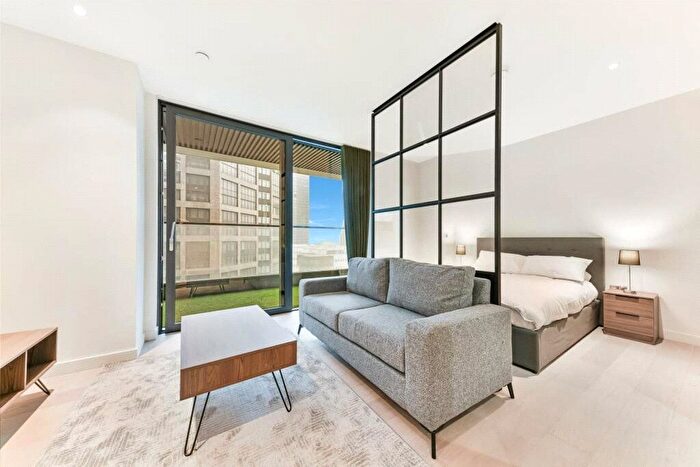 Studio To Rent In The Wardian, Bagshaw Building, Wards Place, London, E14