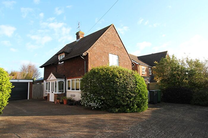 2 Bedroom Detached House For Sale In Park Lane, Eastbourne, BN21