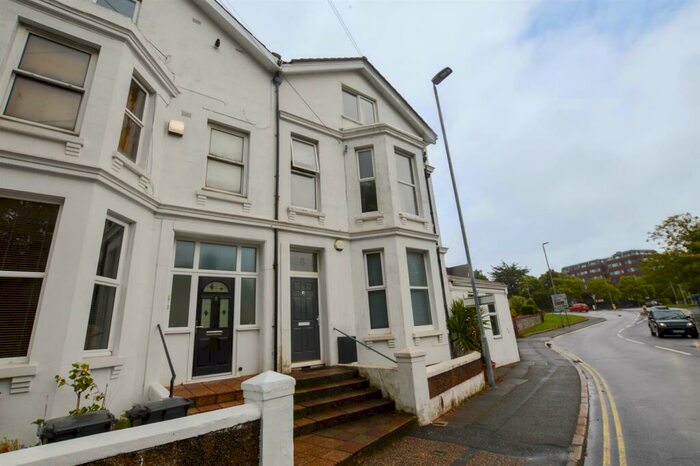 2 Bedroom Flat To Rent In The Goffs, Eastbourne, BN21