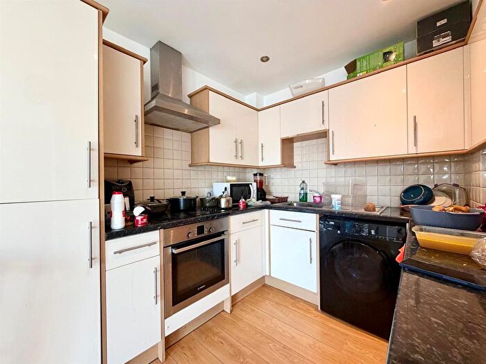 2 Bedroom Flat To Rent In Ridgepoint Court, Wheeler Street, Maidstone, ME14