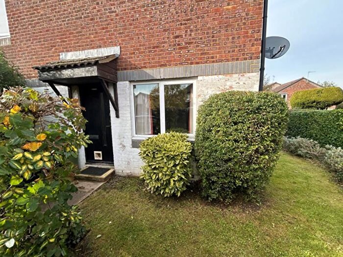 1 Bedroom Property To Rent In Colburn Crescent, Burpham, Guildford, GU4