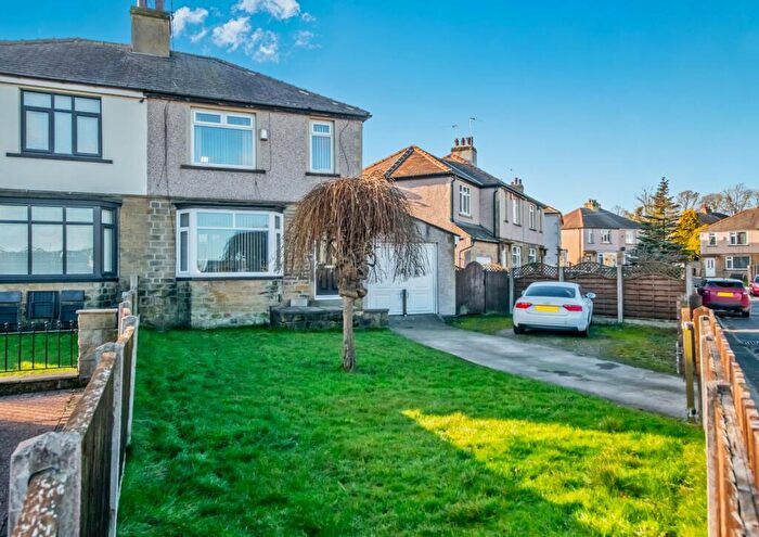 3 Bedroom Semi Detached House For Sale In Althorpe Grove, Idle, Bradford, BD10