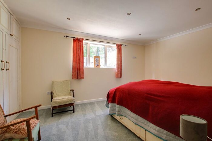 3 Bedroom Detached House For Sale In Lower Densome Wood, Woodgreen, Fordingbridge, SP6