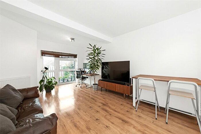 1 Bedroom Apartment For Sale In Stanley Road, Croydon, CR0