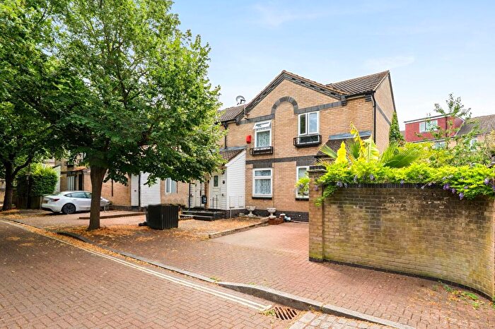 2 Bedroom Terraced House For Sale In Marlow Way, London, SE16