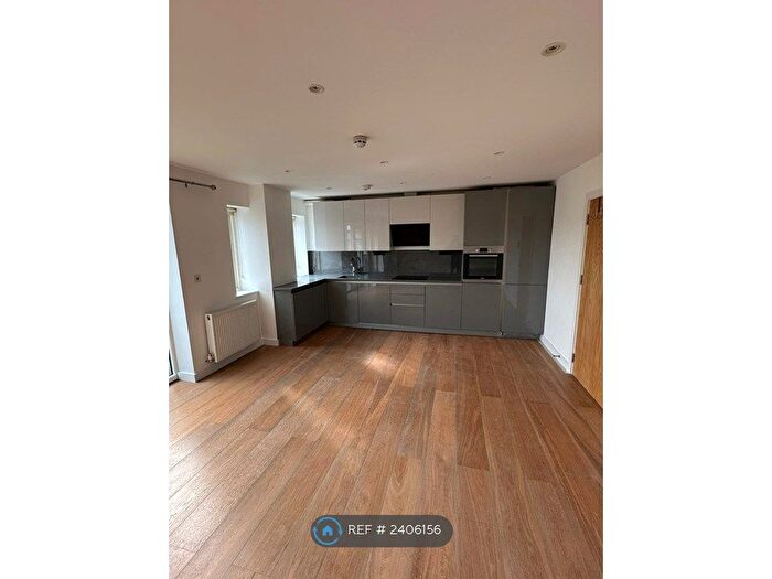 1 Bedroom Flat To Rent In Lita House, London, SE25