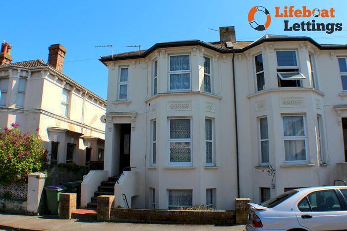 1 Bedroom Flat To Rent In Claremont Road, Folkestone, CT20