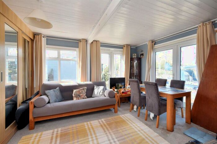 2 Bedroom Detached Bungalow For Sale In Riverside, Repps With Bastwick, Great Yarmouth, NR29