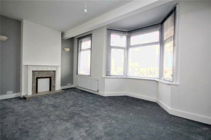 2 Bedroom Apartment To Rent In Empress Parade, Chingford Road, London, E4