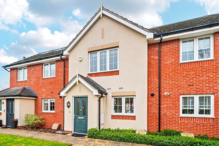 3 Bedroom Terraced House For Sale In Binfield Road, Byfleet, Surrey, KT14