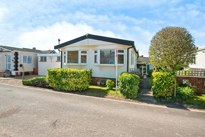 2 Bedroom Detached House For Sale In Long Close, Station Road, Lower Stondon, Henlow, SG16