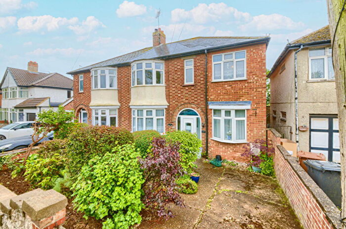4 Bedroom Semi-Detached House For Sale In Hilltop Road, Little Harrowden, NN9