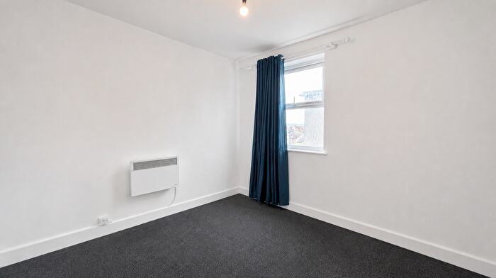 1 Bedroom Flat To Rent In Waterloo Street, Weston-Super-Mare, Somerset, BS23