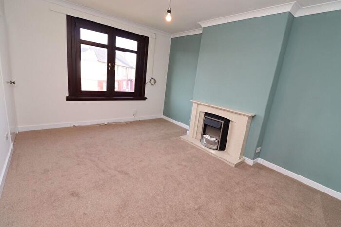 2 Bedroom Flat To Rent In Don Street, Riddrie, Glasgow, G33