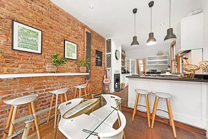 3 Bedroom Terraced House For Sale In Suffield Road, Anerley, London, SE20