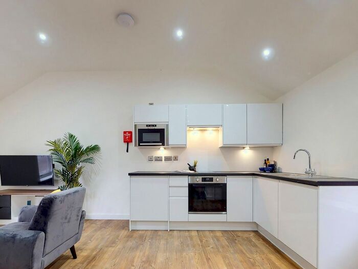 1 Bedroom Flat To Rent In Clarendon Road, Leeds, LS2