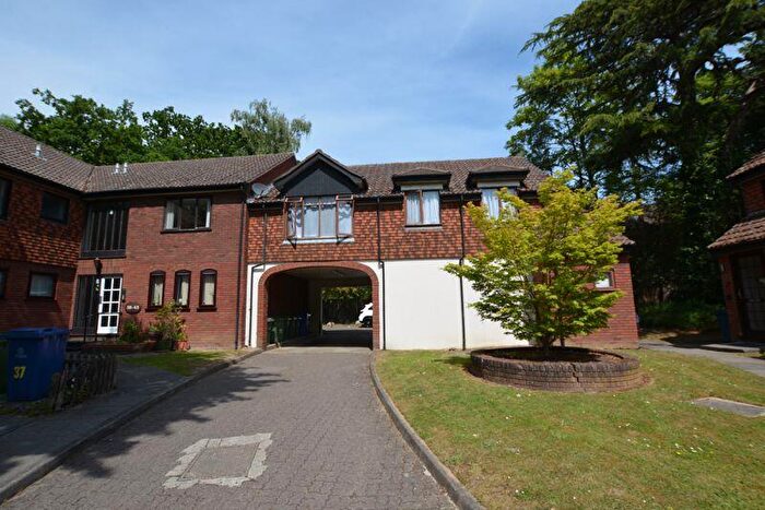 1 Bedroom Apartment To Rent In Westfield Park, Hatch End, HA5
