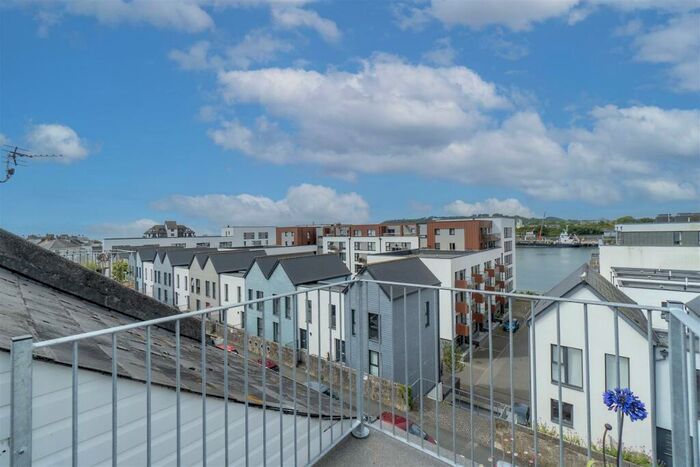 2 Bedroom Apartment To Rent In Bishops Place, West Hoe, PL1