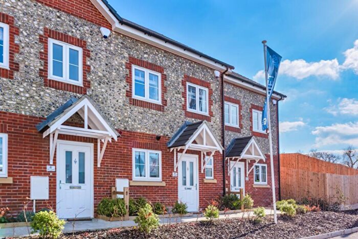 3 Bedroom Terraced House To Rent In Quiet Waters Close, Worthing, BN16