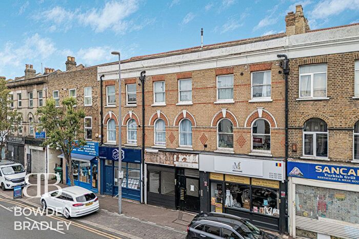1 Bedroom Flat To Rent In High Road Leytonstone, London, E11