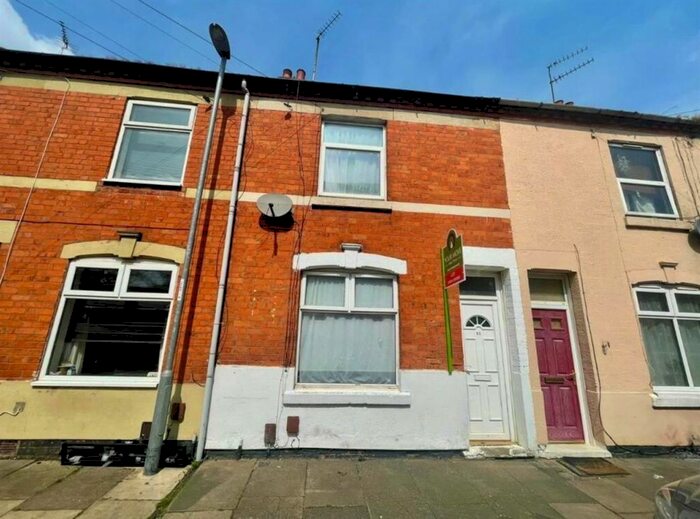 3 Bedroom Terraced House To Rent In Spencer Street, Northampton, NN5