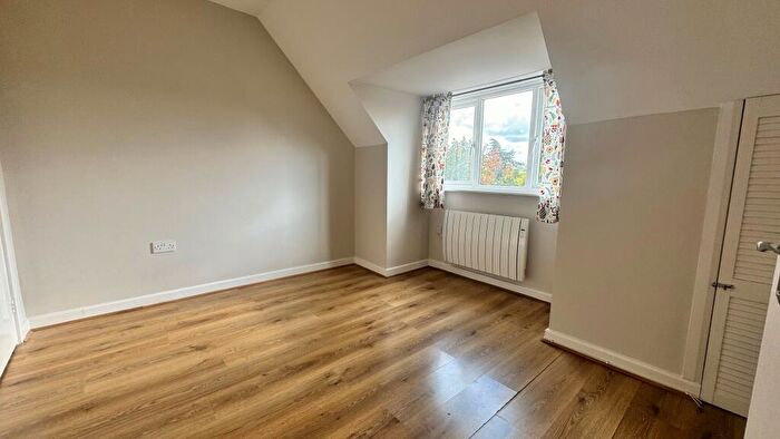 1 Bedroom Maisonette To Rent In Market Place Hampstead Garden Suburb, NW11