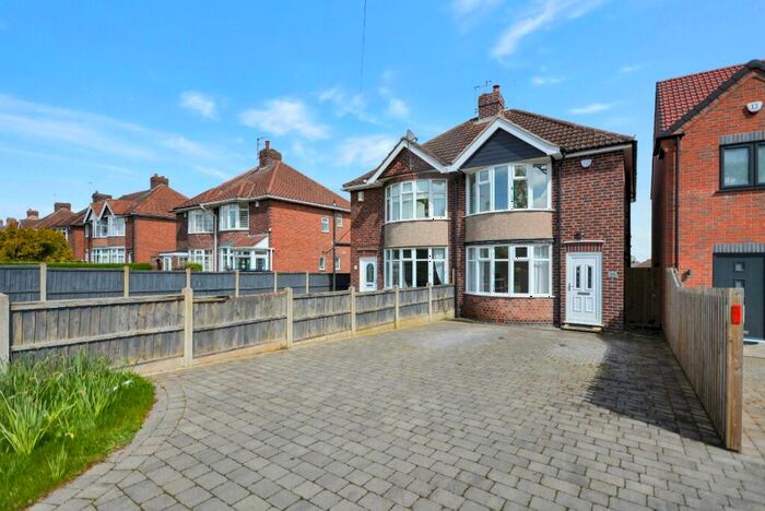 3 Bedroom Semi-Detached House To Rent In Annesley Road, Hucknall, Nottingham, NG15