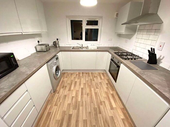 4 Bedroom Flat To Rent In Nash Street, London, NW1