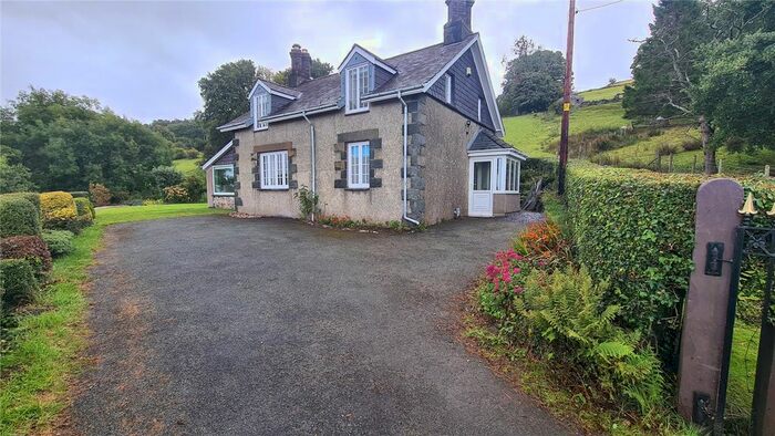 3 Bedroom Cottage For Sale In Abergwyngregyn, Llanfairfechan, Gwynedd, LL33