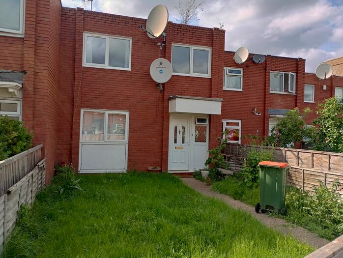 3 Bedroom Detached House To Rent In Ivy Road, London, E16