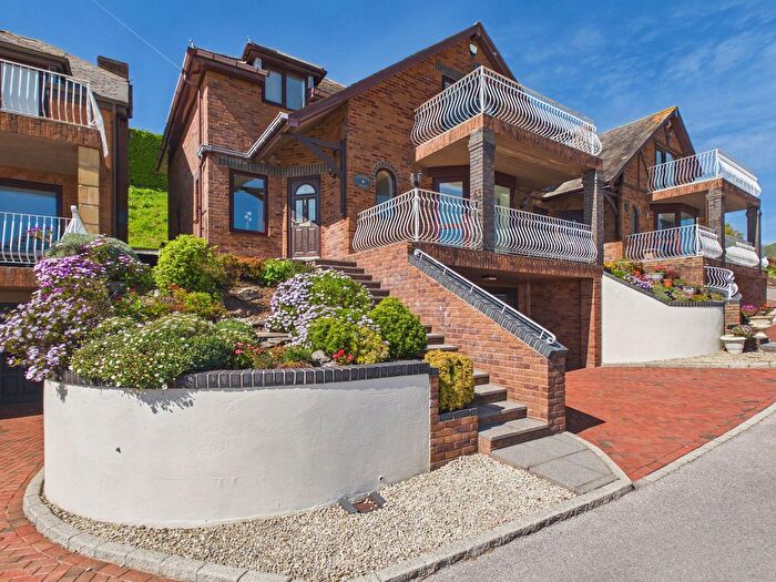 4 Bedroom Detached House For Sale In Thatcher Heights, Illsham Marine, Torquay, TQ1