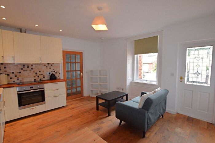 1 Bedroom Flat To Rent In Hawthorn Place, Gilmerton, Edinburgh, EH17