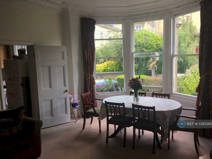 2 Bedroom Flat To Rent In Cotham, Bristol, BS6